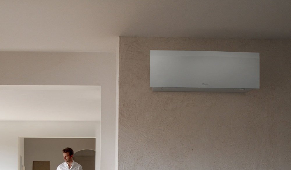 Daikin Emura